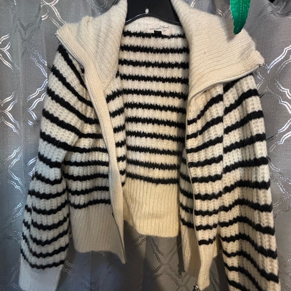 Universal thread zip up - Picture 3 of 6